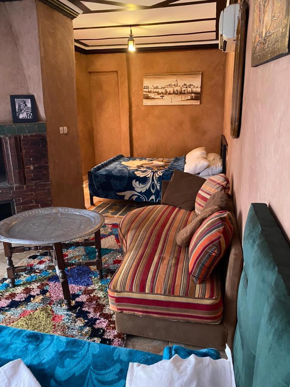 Riad Malak Ouirgane Rum bild