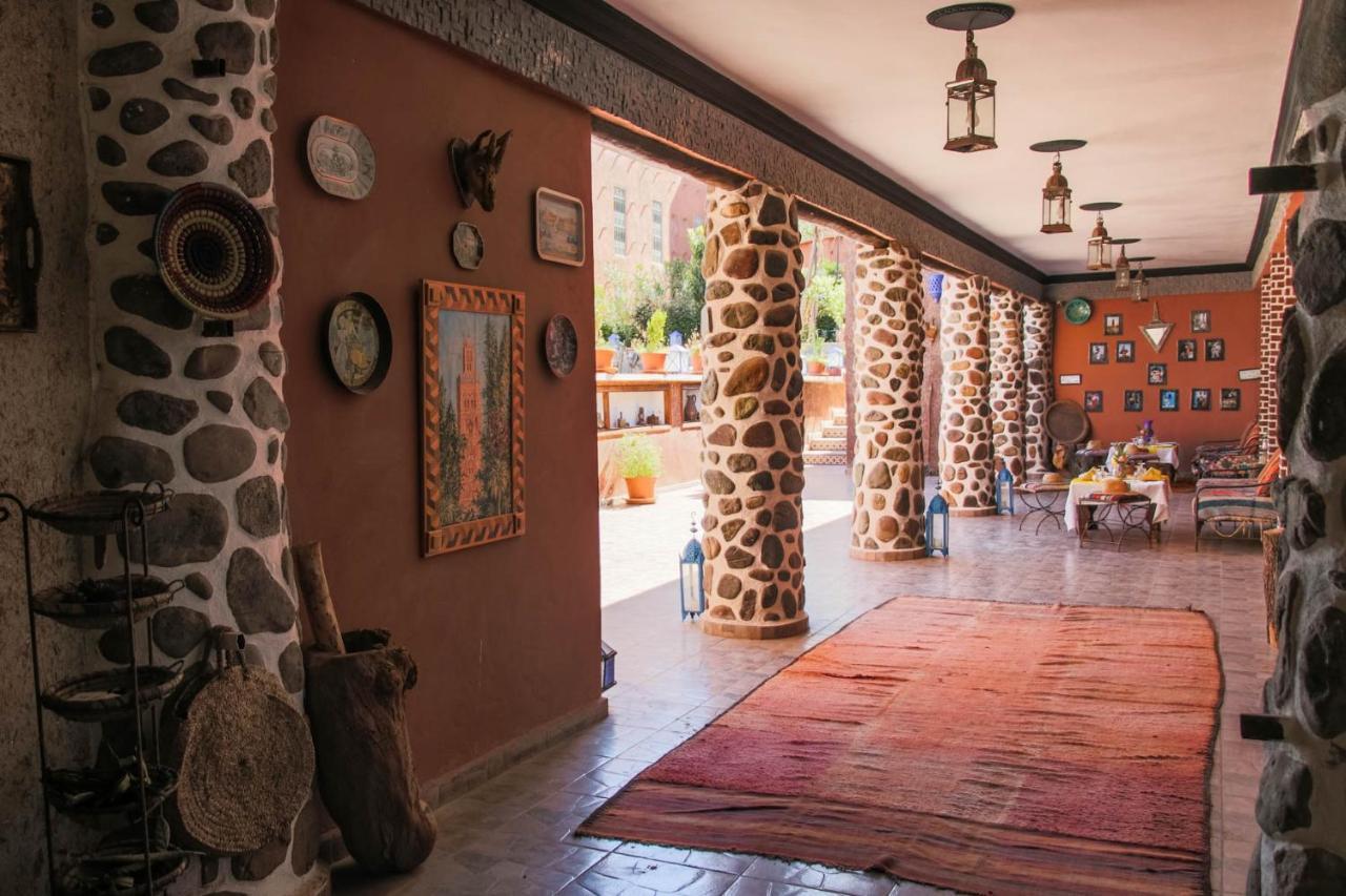 Riad Malak Ouirgane Exteriör bild